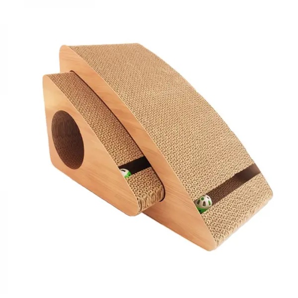 Rascador Triangulo con Cueva y Pelota