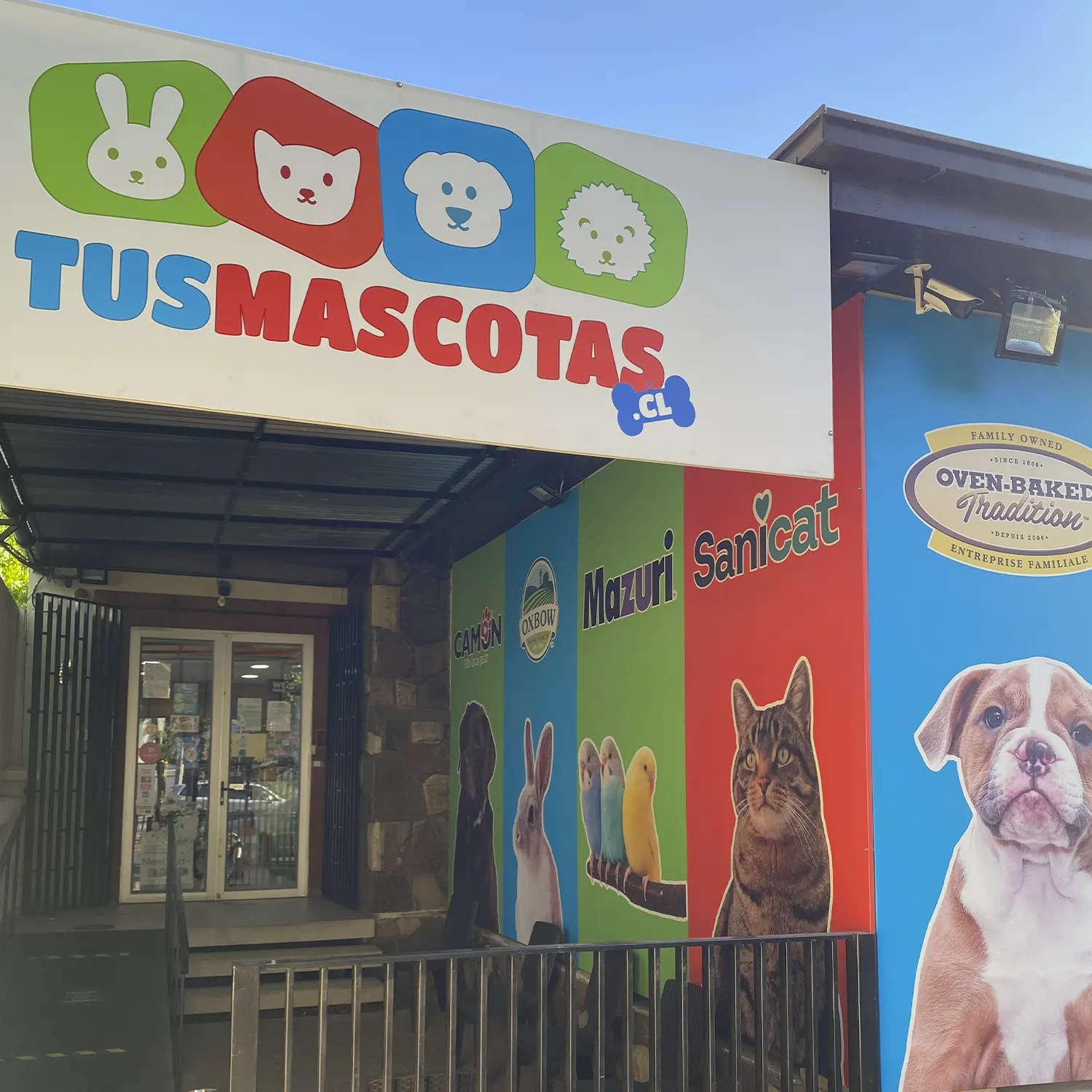Tienda de mascotas TusMascotas - Francisco Bilbao 2049, Providencia