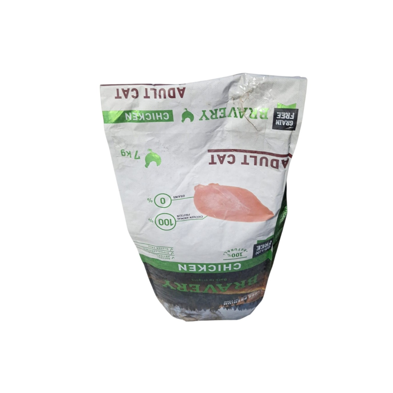 OUTLET Detalle en Empaque – Bravery Pollo Gato Adulto 7kg